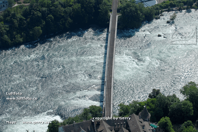 Rheinfall_Flug22